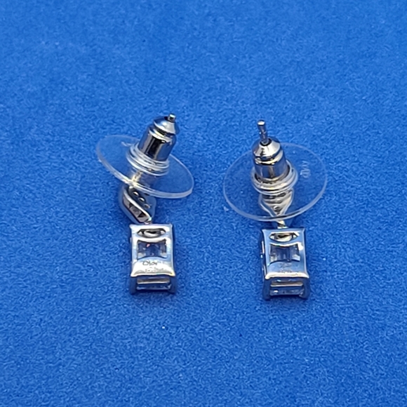 NWT Lustro Stella Premium Cubic Zirconia from Swarovski Stud Earrings - Picture 7 of 12